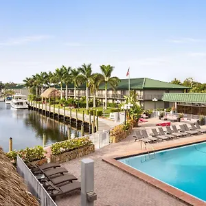 Hotel Ramada By Wyndham Waterfront **